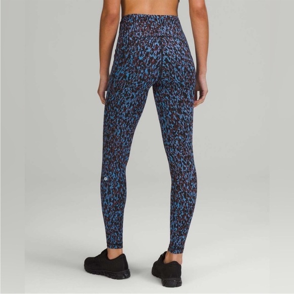 Lululemon Swift Speed High-Rise Tight Leggings 28"
Leopard Camo Blue Nile Multi - Picture 4 of 11